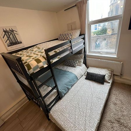Willesden J Guest Home 4 Лондон Экстерьер фото